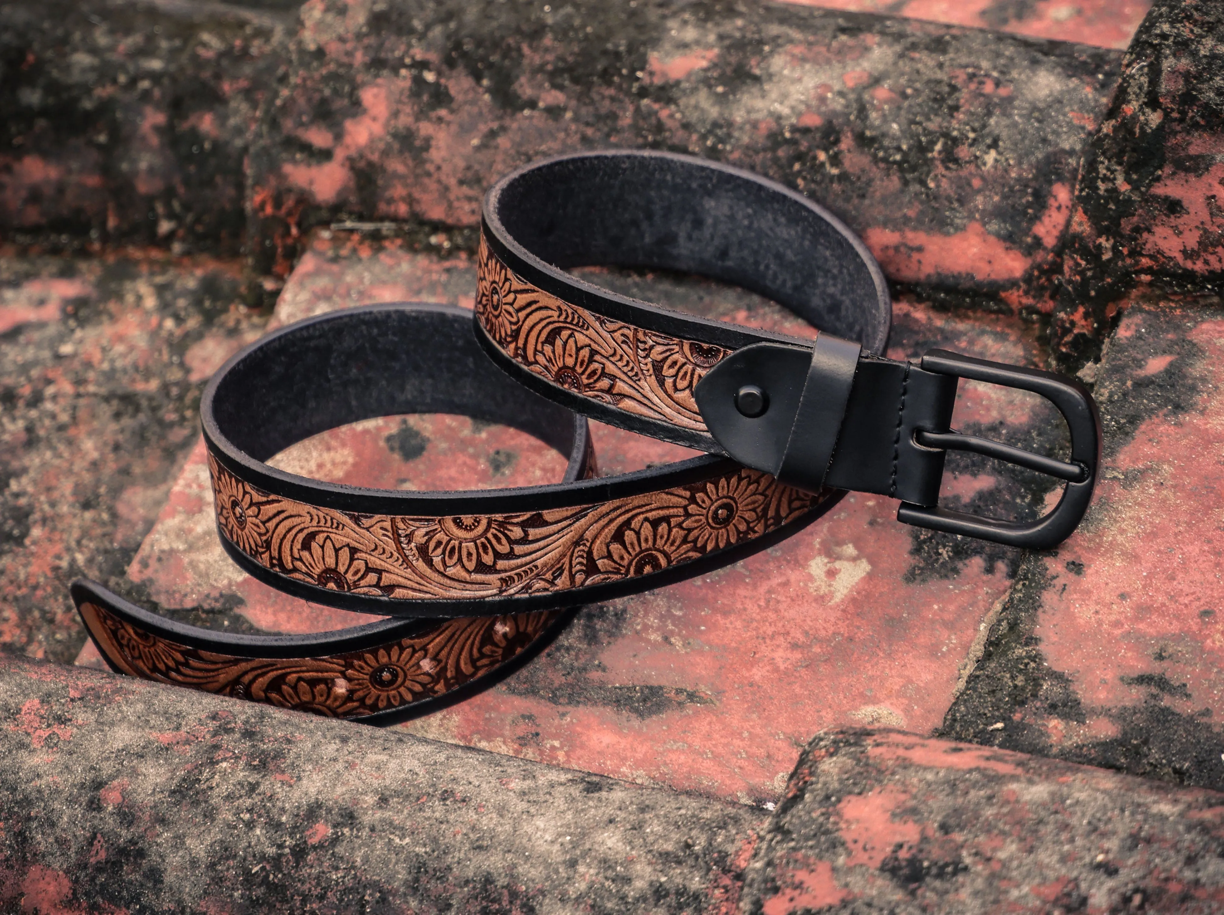 Exquisite Hand-Carved Leather Belt with Black Buckle, Crafted in India, Art: LB-804