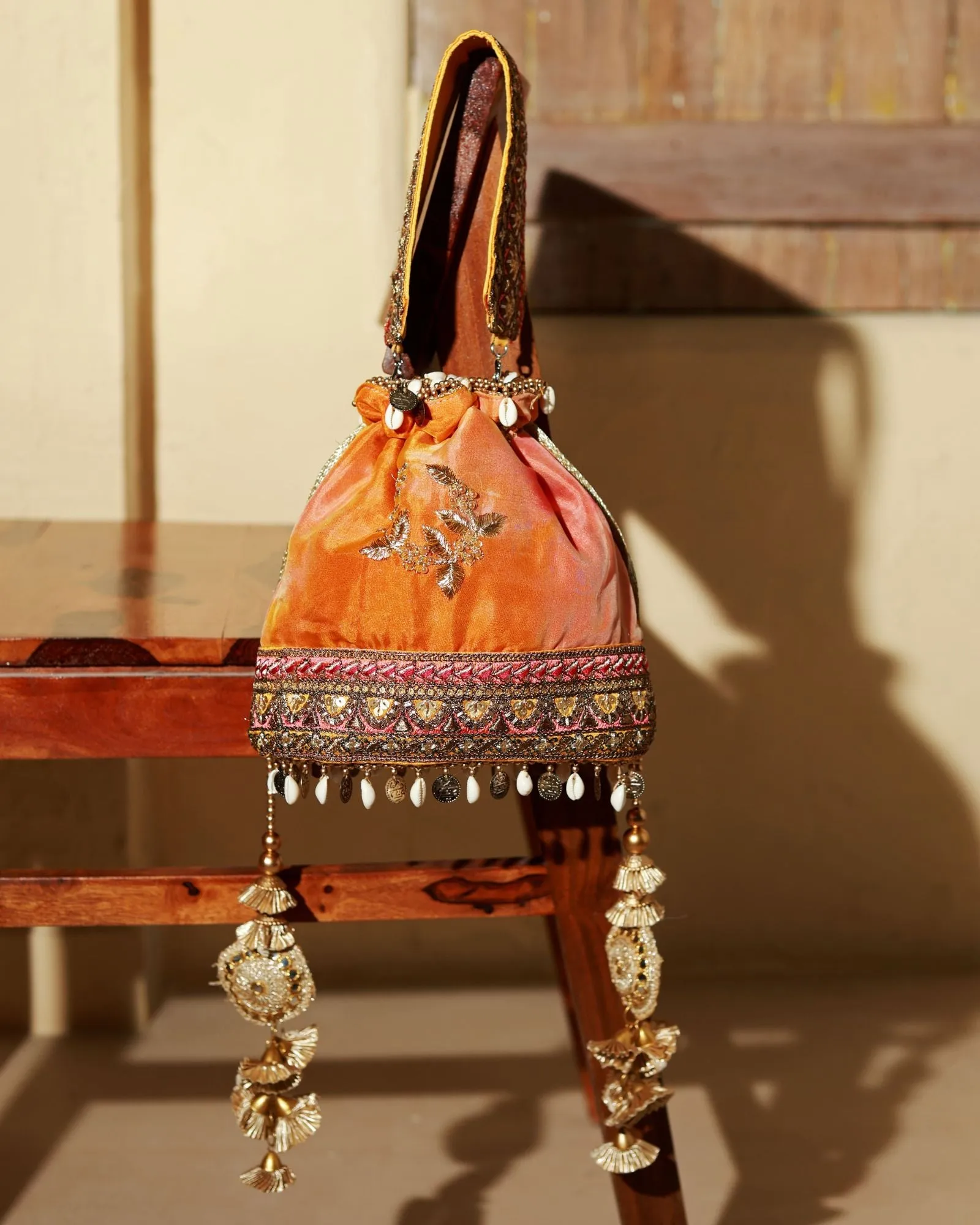 Kashvi Potli with Detachable Handle