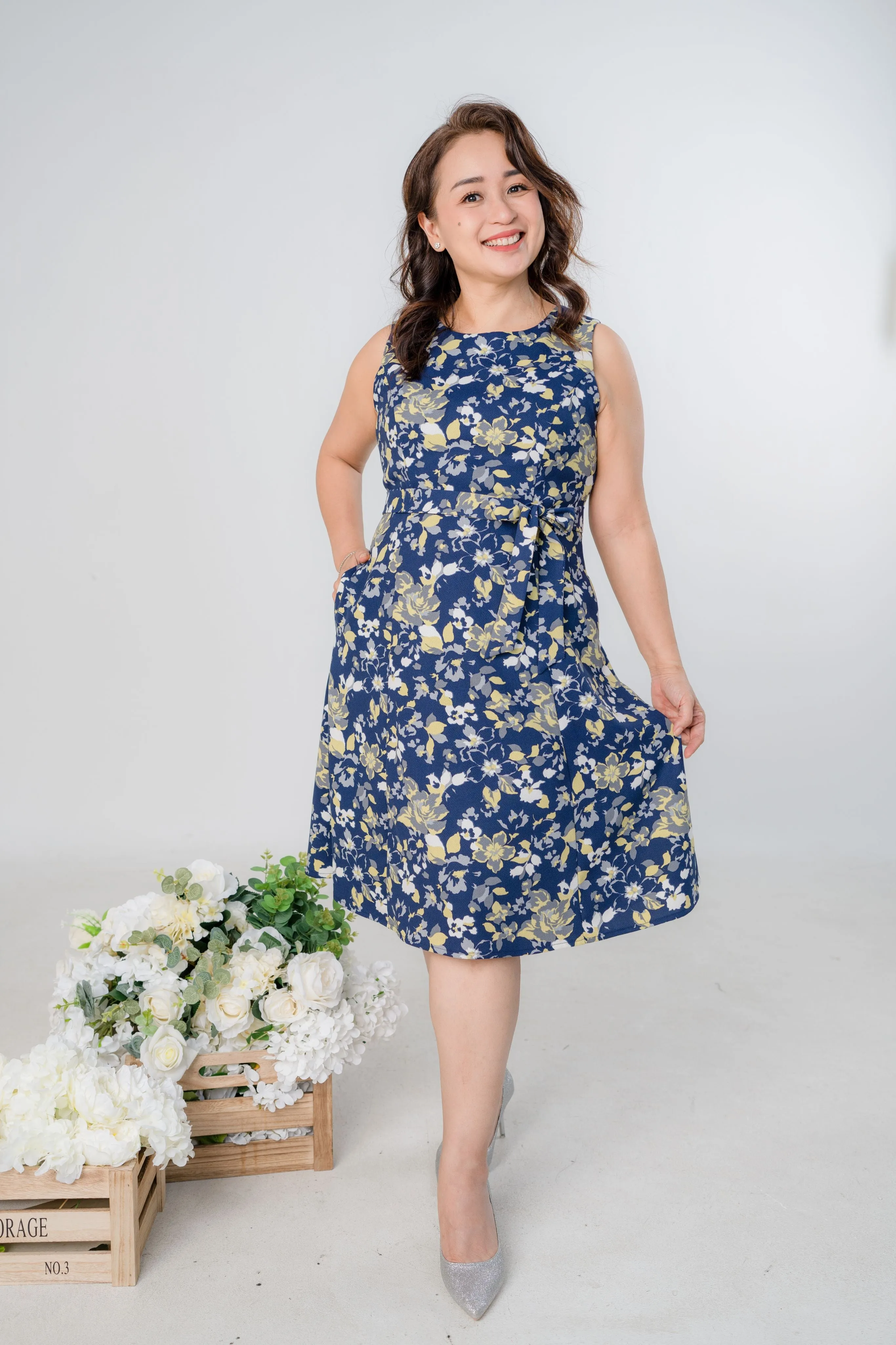 Pretty Flower Printed Sleeveless Dress